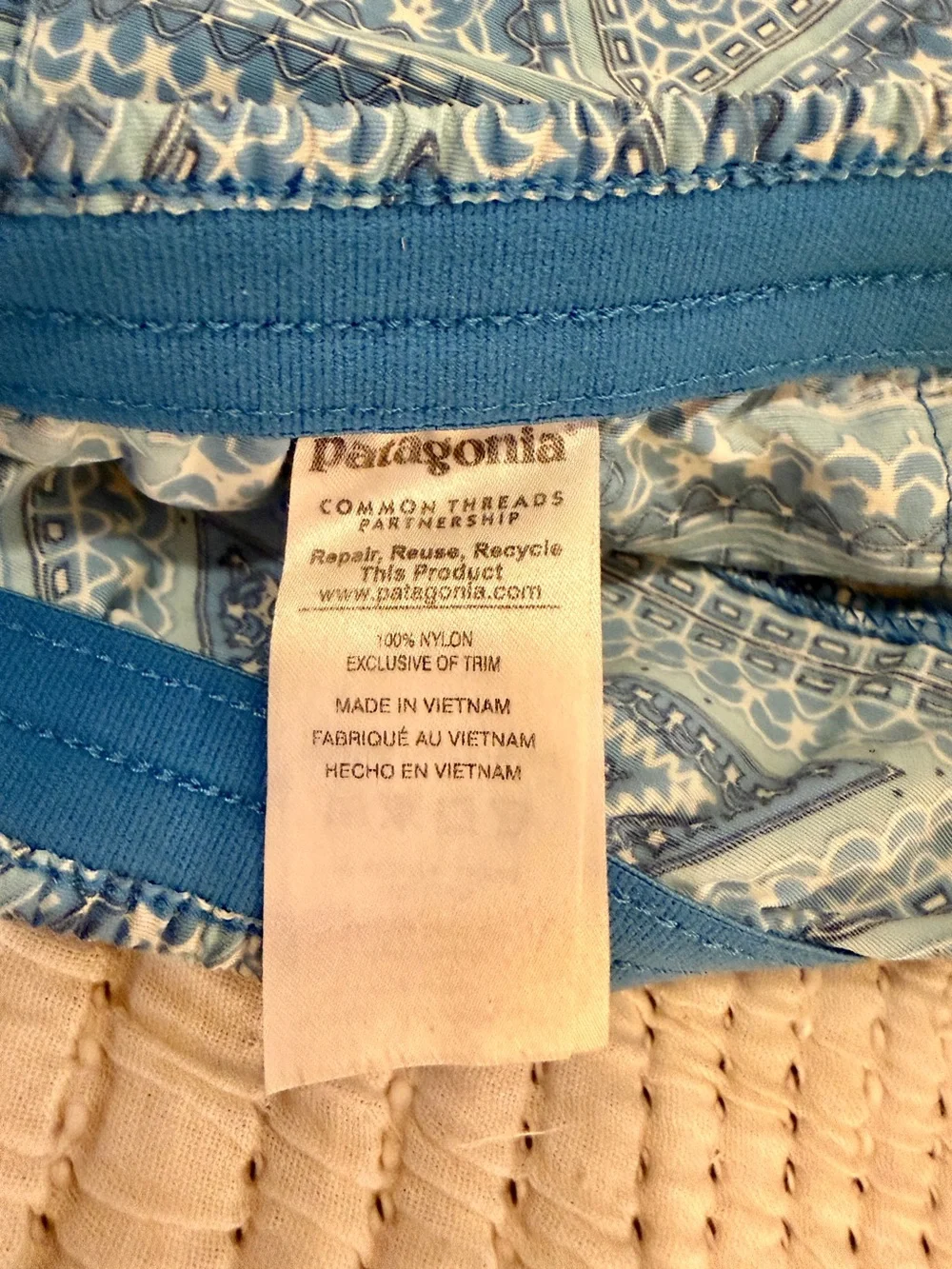 Patagonia Baggies in Blue Geo Print - 5in inseam - Picture 8 of 8